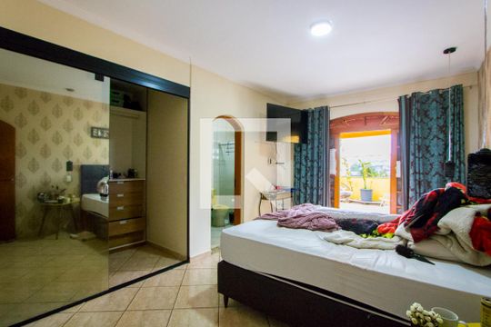 Quarto 1 - Suíte de casa para alugar com 3 quartos, 550m² em Jardim Las Vegas, Santo André