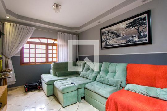 Sala de casa para alugar com 3 quartos, 550m² em Jardim Las Vegas, Santo André