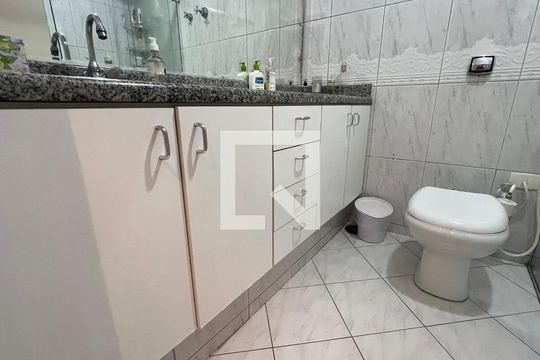 Banheiro 1 de apartamento para alugar com 2 quartos, 96m² em Jardim Paulista, São Paulo
