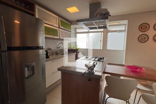 Cozinha de apartamento para alugar com 2 quartos, 96m² em Jardim Paulista, São Paulo
