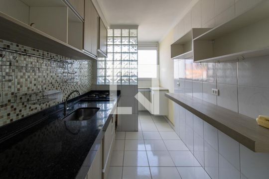 Cozinha de apartamento para alugar com 2 quartos, 75m² em Vila Nossa Senhora de Fátima, Guarulhos