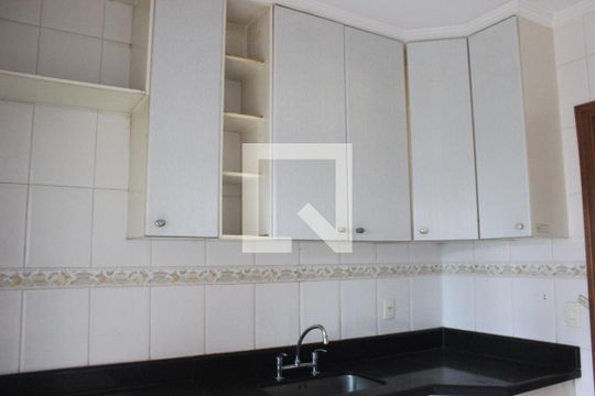 Cozinha de apartamento à venda com 3 quartos, 77m² em Jardim Flor da Montanha, Guarulhos