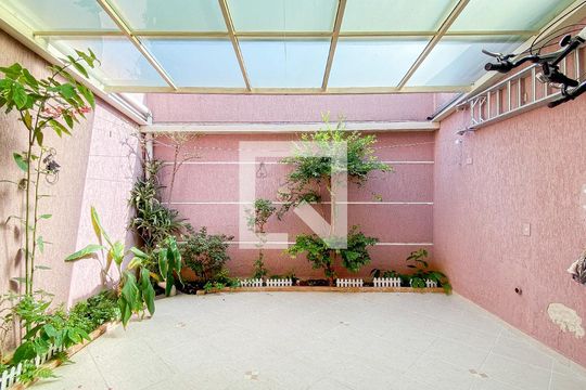 Varanda - Quintal de casa para alugar com 3 quartos, 212m² em Jardim Stella, Santo André