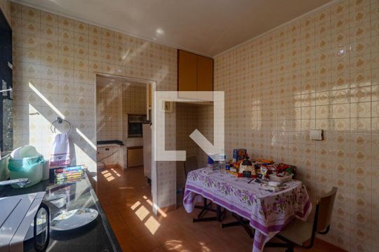 Cozinha de casa para alugar com 4 quartos, 800m² em Jardim Ipanema (zona Sul), São Paulo