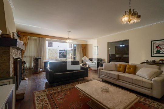 Sala 1 de casa para alugar com 4 quartos, 800m² em Jardim Ipanema (zona Sul), São Paulo