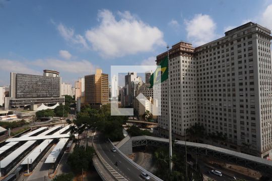 Vista dos Quartos de apartamento à venda com 3 quartos, 43m² em Sé, São Paulo