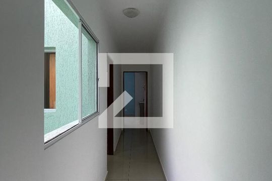 Corredor de casa à venda com 3 quartos, 100m² em Vila Verde, São Paulo