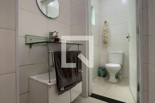 Lavabo de casa à venda com 3 quartos, 100m² em Vila Verde, São Paulo