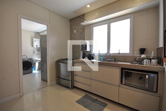 Cozinha de casa à venda com 2 quartos, 200m² em Vila Medeiros, São Paulo