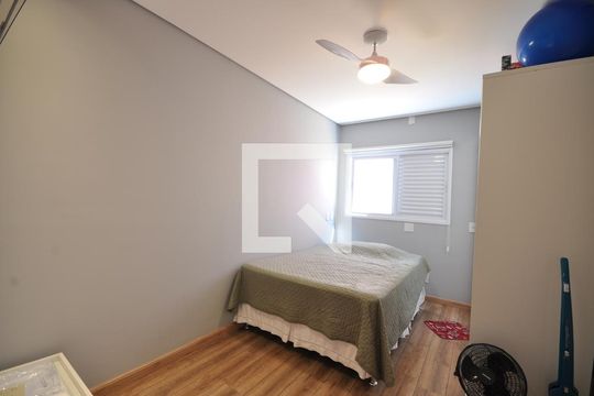 Suíte 1 de casa à venda com 2 quartos, 200m² em Vila Medeiros, São Paulo