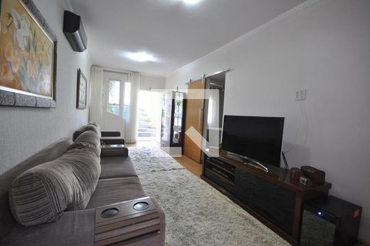 Sala de casa à venda com 3 quartos, 500m² em Vila Mazzei, São Paulo