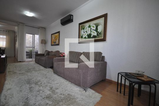 Sala de casa à venda com 3 quartos, 500m² em Vila Mazzei, São Paulo