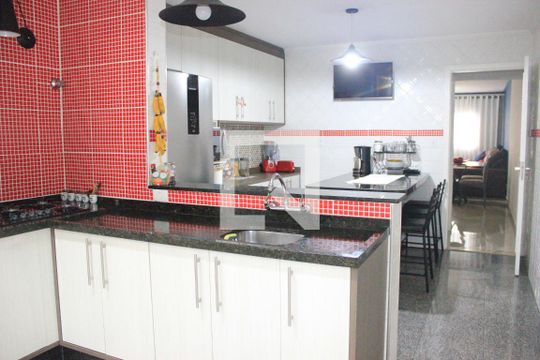 Cozinha de casa de condomínio à venda com 3 quartos, 150m² em Portal dos Gramados, Guarulhos