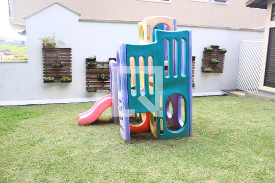 Área comum de casa de condomínio à venda com 3 quartos, 150m² em Portal dos Gramados, Guarulhos