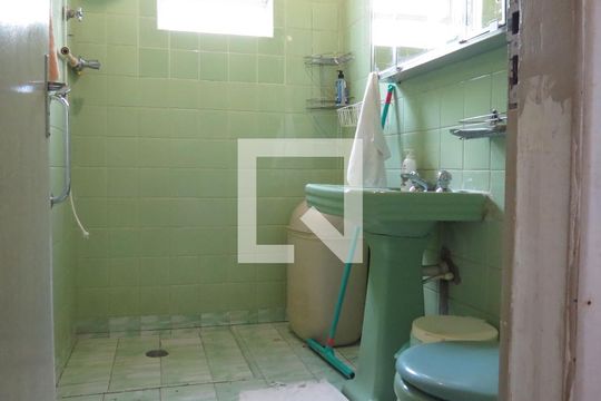 Banheiro de casa à venda com 3 quartos, 108m² em Parque Sao Domingos, São Paulo
