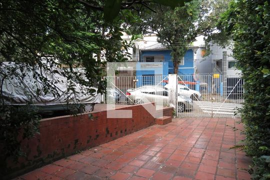 Garagem de casa à venda com 3 quartos, 108m² em Parque Sao Domingos, São Paulo