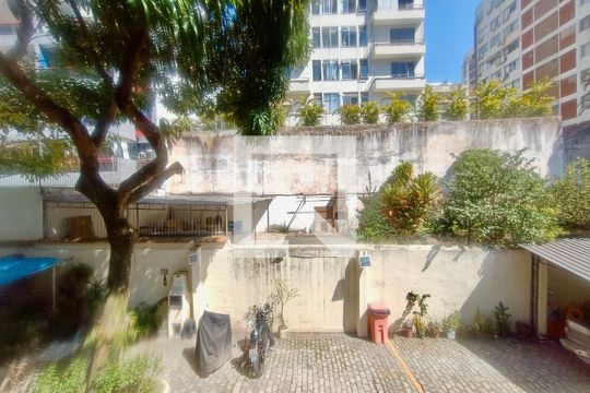 Quarto vista  de casa à venda com 5 quartos, 200m² em Botafogo, Rio de Janeiro