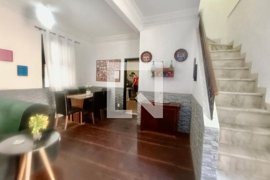 Casa à venda com 5 quartos, 200m² em Botafogo, Rio de Janeiro