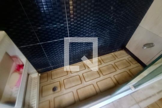 Banheiro social de casa à venda com 5 quartos, 200m² em Botafogo, Rio de Janeiro