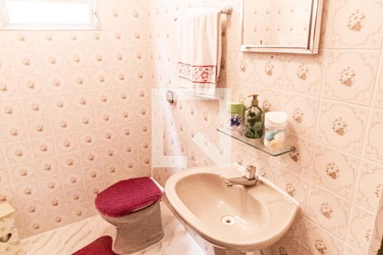 Banheiro 1 de casa à venda com 3 quartos, 272m² em Vila Valparaiso, Santo André