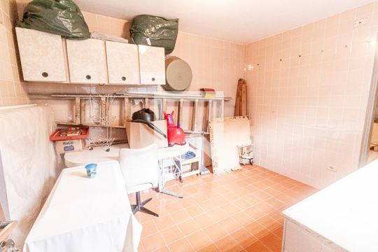 Quarto de Serviço de casa à venda com 3 quartos, 272m² em Vila Valparaiso, Santo André