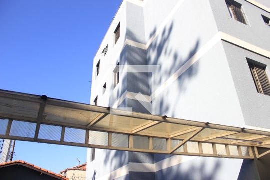 Garagem de apartamento para alugar com 2 quartos, 56m² em Picanço, Guarulhos