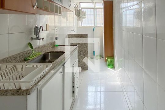 Cozinha de apartamento à venda com 2 quartos, 40m² em Fonseca, Niterói