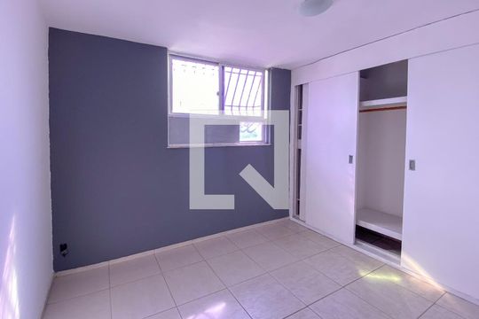 Quarto 1 de apartamento à venda com 2 quartos, 40m² em Fonseca, Niterói