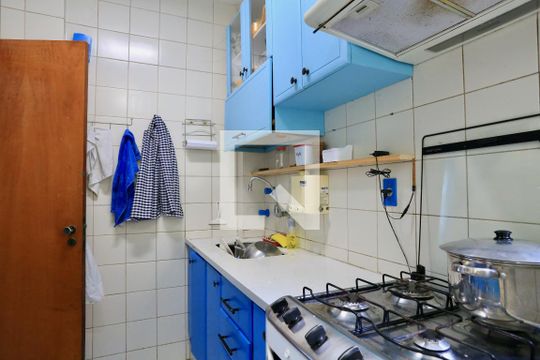 Cozinha de apartamento à venda com 2 quartos, 100m² em Sagrada Família, Belo Horizonte