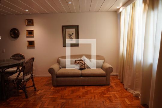 Sala de apartamento para alugar com 1 quarto, 60m² em Cerqueira César, São Paulo