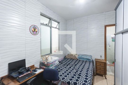 Suíte 1 (primeiro andar) de casa à venda com 5 quartos, 240m² em Catumbi, Rio de Janeiro