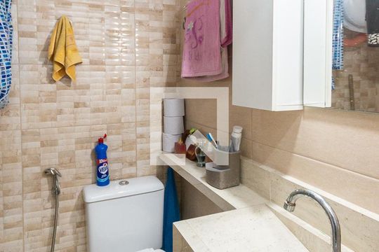 Banheiro 1 (primeiro andar) de casa à venda com 5 quartos, 240m² em Catumbi, Rio de Janeiro