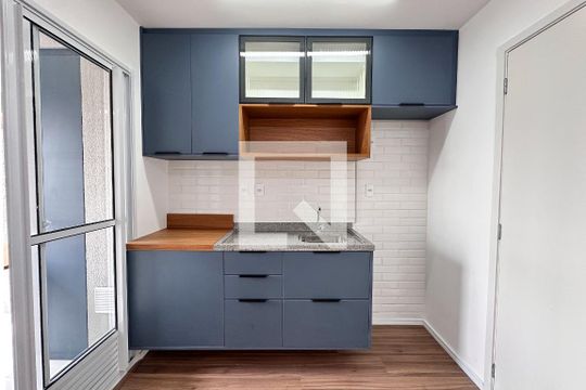 Cozinha de apartamento à venda com 2 quartos, 31m² em Água Branca, São Paulo