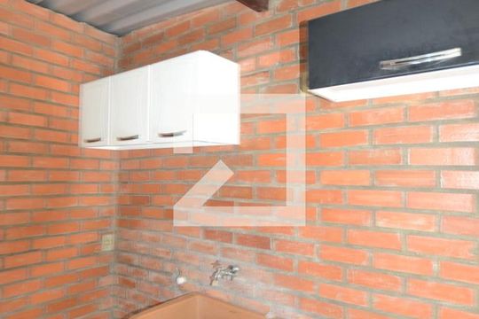 Área de Serviço de casa para alugar com 5 quartos, 280m² em Penha, Rio de Janeiro