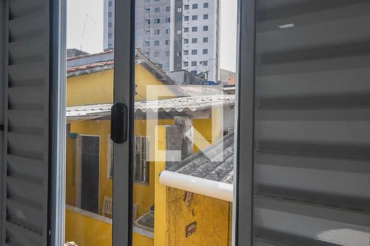 Vista do Quarto de apartamento para alugar com 1 quarto, 28m² em Jardim Santo Antonio, São Paulo