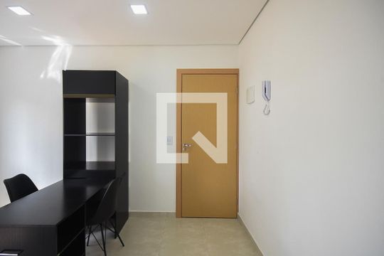Sala de apartamento para alugar com 1 quarto, 28m² em Jardim Santo Antonio, São Paulo