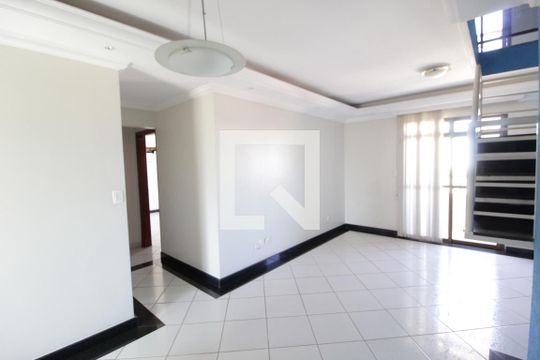 Sala de apartamento para alugar com 4 quartos, 296m² em Brasil, Uberlândia