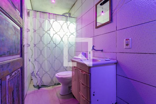 Banheiro de casa para alugar com 3 quartos, 300m² em Vila Nova Cintra, Mogi das Cruzes