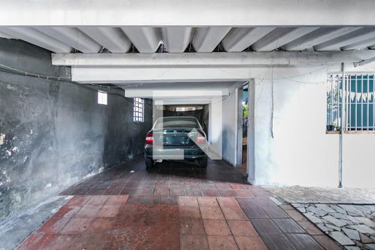 Garagem de casa para alugar com 3 quartos, 300m² em Vila Nova Cintra, Mogi das Cruzes
