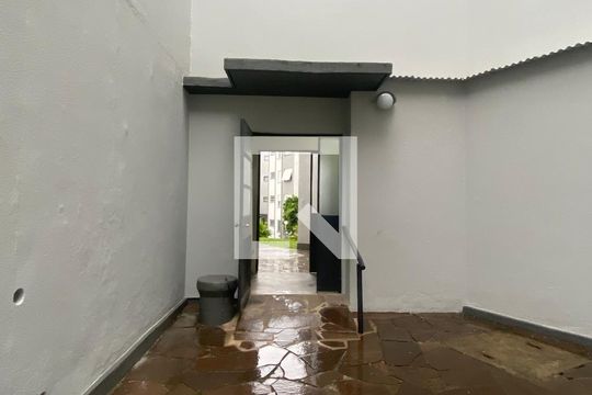Fachada do bloco de apartamento à venda com 2 quartos, 55m² em Jardim Itu, Porto Alegre