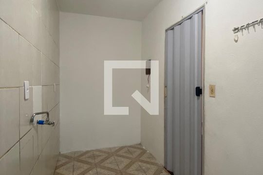 Cozinha de apartamento à venda com 2 quartos, 55m² em Jardim Itu, Porto Alegre
