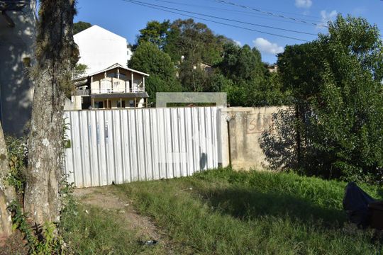 Fachada de casa para alugar com 3 quartos, 100m² em Guabirotuba, Curitiba