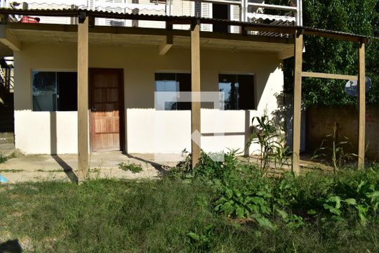 Fachada do imóvel de casa para alugar com 3 quartos, 100m² em Guabirotuba, Curitiba