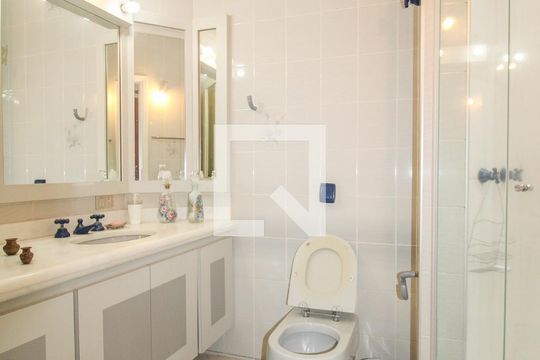 Banheiro de casa à venda com 4 quartos, 550m² em Chácara da Barra, Campinas