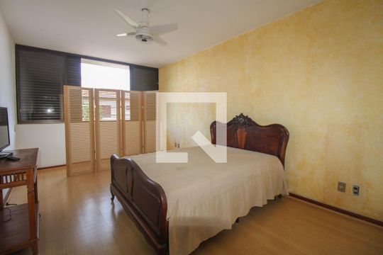 Quarto de casa à venda com 4 quartos, 550m² em Chácara da Barra, Campinas
