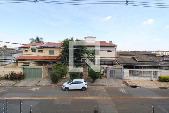 Vista Quarto de casa à venda com 4 quartos, 550m² em Chácara da Barra, Campinas