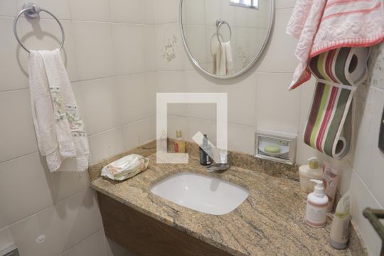 Lavabo de casa à venda com 5 quartos, 330m² em Mirandópolis, São Paulo