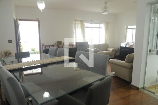 Sala de casa à venda com 5 quartos, 330m² em Mirandópolis, São Paulo