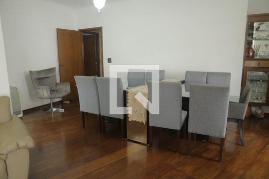 Sala de casa à venda com 5 quartos, 330m² em Mirandópolis, São Paulo