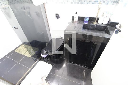 Banheiro Quarto 1 de casa à venda com 3 quartos, 220m² em Méier, Rio de Janeiro